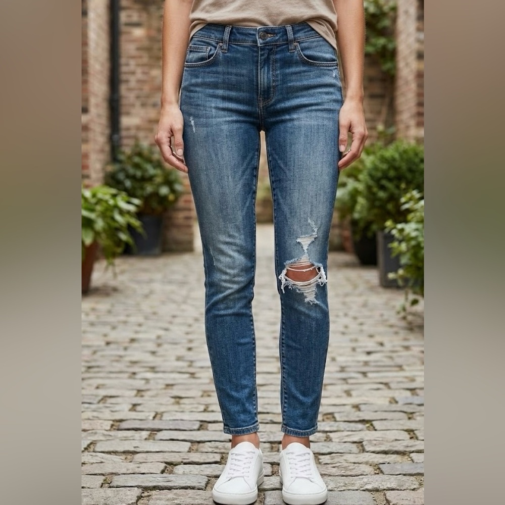 Banana Republic Premium Denim Mid-Rise Skinny Destructed Jeans 29 Petite 29P EUC